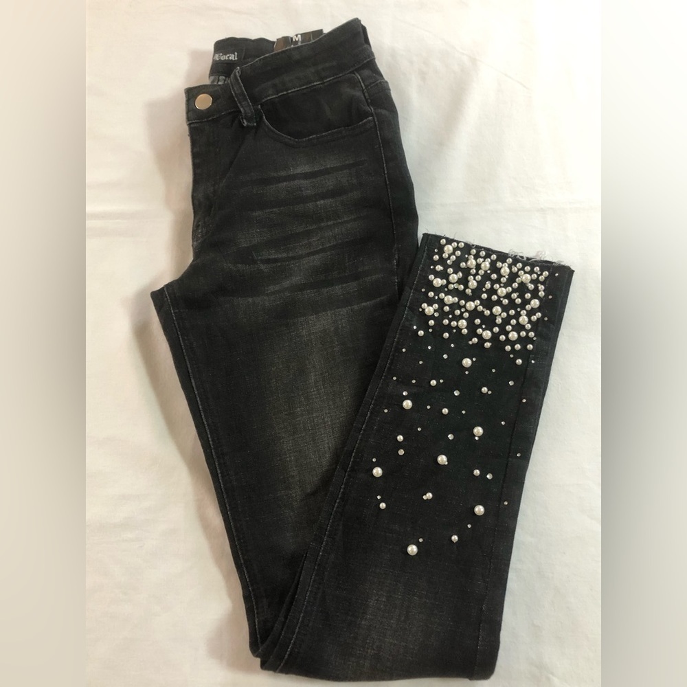 NWT Embellished Pearls Vocal Black Jeans